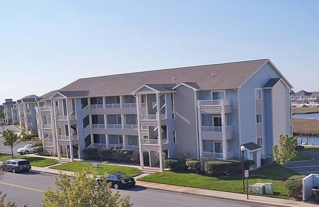 Baywatch III 302A-Baywater 120th St, Free WiFi, Pool, W/D, AC