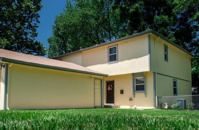 "El anexo suburbano" Cerca del centro, parques, restaurantes