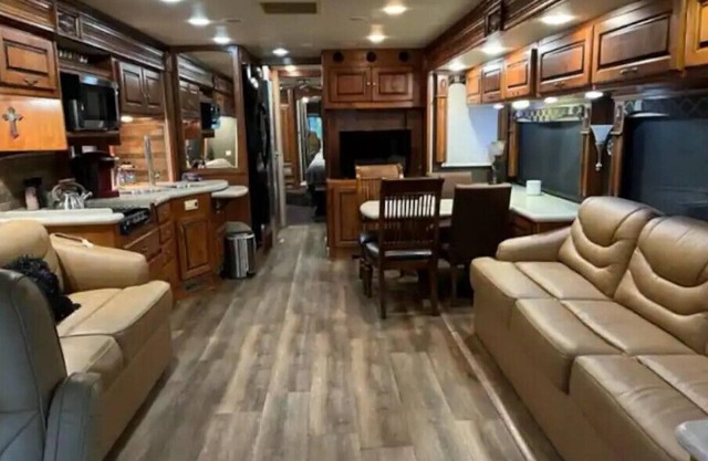 Beach 7 min Hot Tub & Swim Pool