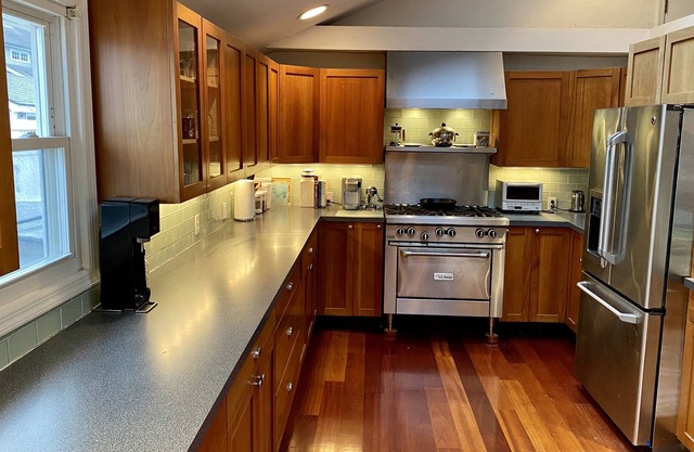 Beach Bungalow/East Norwalk