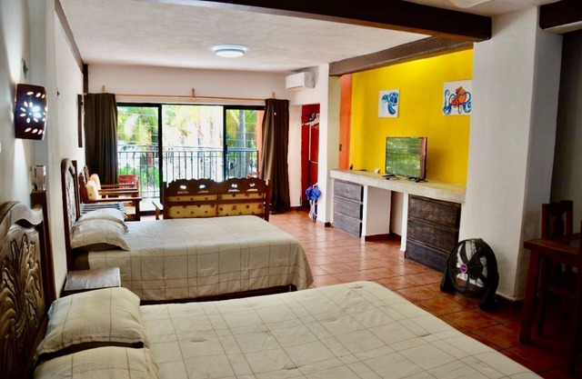 Beach Front equipped and comfortable Studio VC-R2