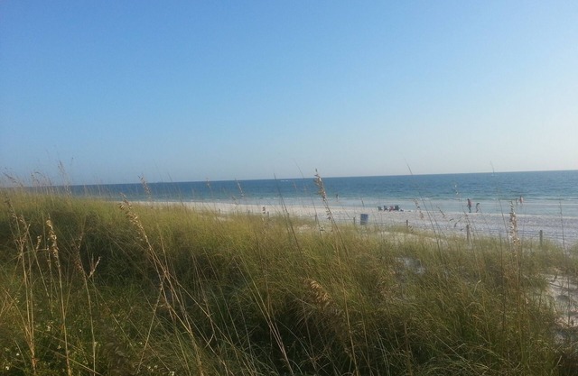 BABY BAHAMA SUPERIOR CASA, Frente a la playa, 2 a 6 personas, 2 Bd 2 Ba, cubierta extra grande