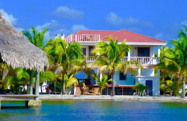 Frente a la playa, casa privada con piscina, playa, frente al mar