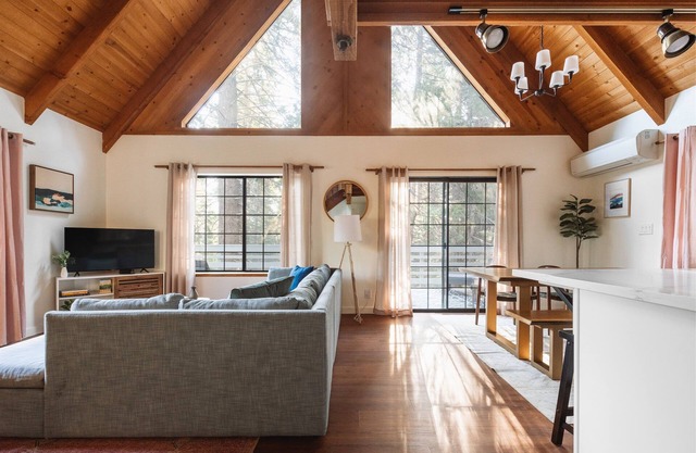 Beachcomber Cabin A-Frame 2 miles from Yosemite