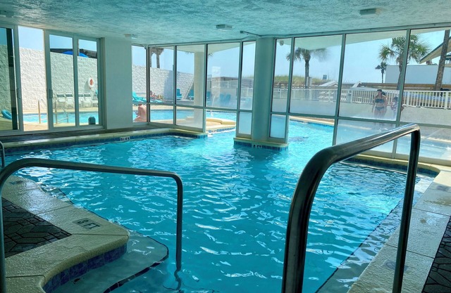 Beachfront 2BR Condo- Pool, Fitness Room, WiFi, W/D- Okaloosa Island near Destin