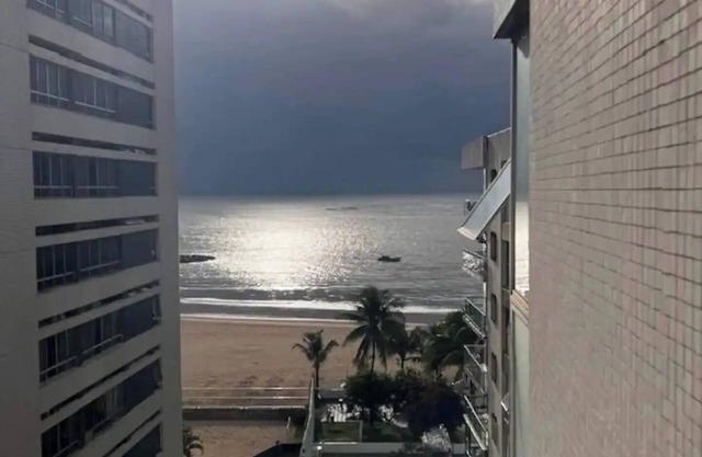 Beachfront Beachfront, open the gate to the sea - 3 bedrooms, barbecue, swimmin