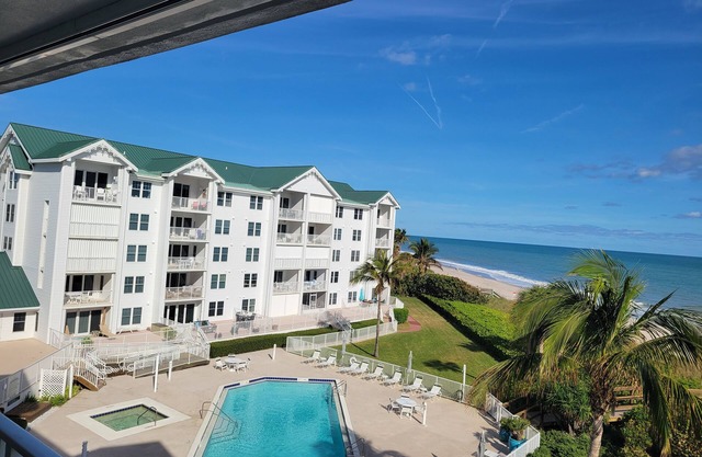 Beachfront Condo 2-bedroom in fabulous Vero Beach with Gym and Heated Pool.