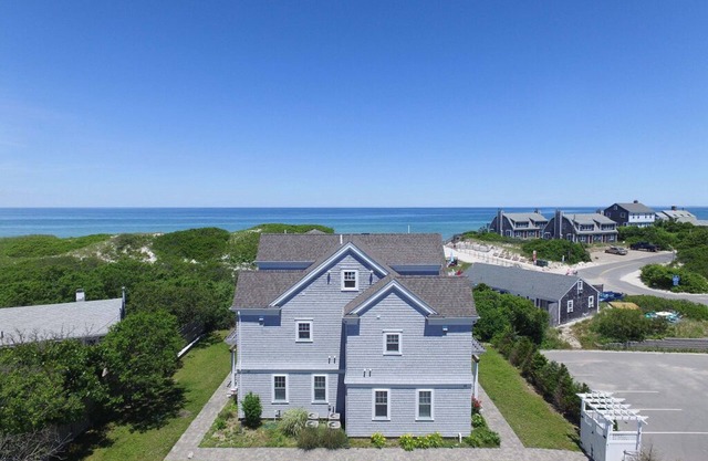 Condominio frente al mar con vista a la bahía de Cape Cod!