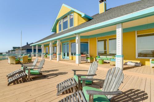 Beachfront Group Getaway on Bolivar Peninsula
