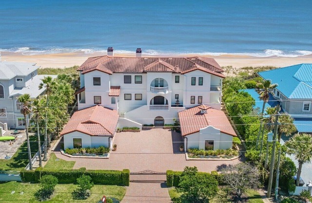 Beachfront Paradise - Casa de la Playa