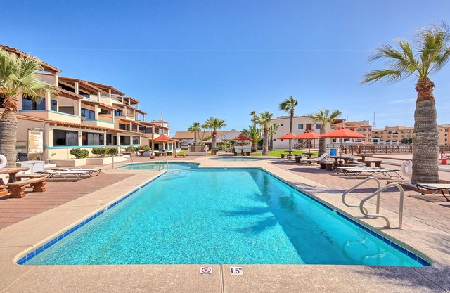 Beachfront Paradise 2 BR 2 BA in Las Gaviotas Resort 1st FL Unit 413