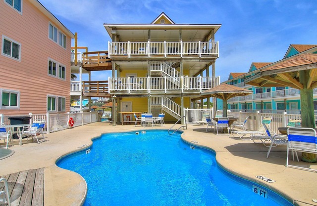 Beachgate Condo Suites And Hotel 237+238+239 3 Bedroom Condo
