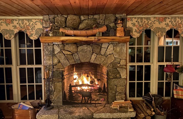 Bearcamp Riverfront Dream Storybook Setting 4 Season Fun! # Bungalow Bearcamp