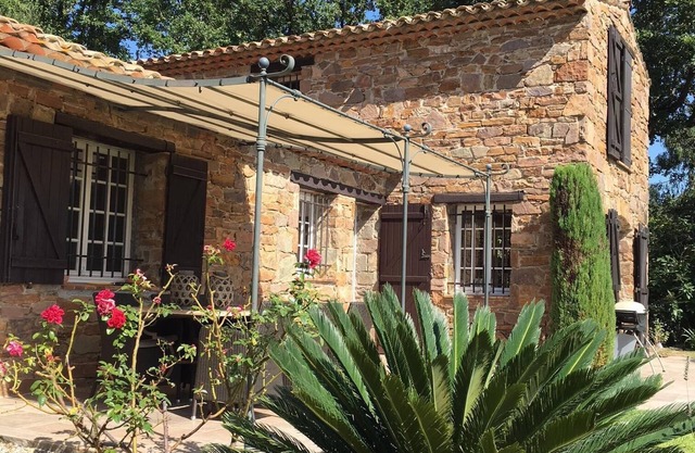 Hermosa villa provenzal en la Riviera, cerca de Cannes, con vistas al mar y a la montaña