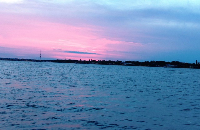 Hermosa casa de playa 2/2 en canal de agua salada