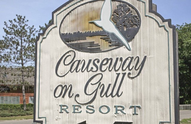 Beautiful 2 bedroom unit at resort, sleeps 6