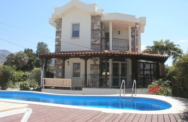 Preciosa Villa de 3 dormitorios con piscina privada en Dalyan Turquía