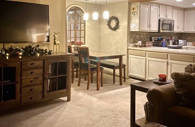 Ski In Trailside Condo - A pasos de WaterPark y Ice Rink Discount Lift Tix