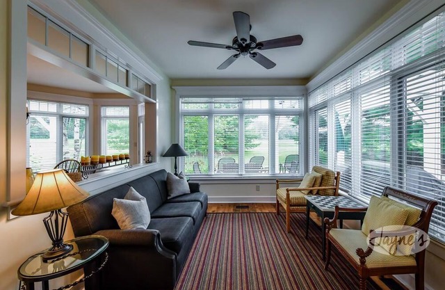 Beautiful 3bdrm 3 bath Villa at the prestigous Lake Joe Club Resort!