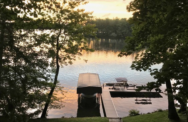Hermoso Un Marco Chalet En La Cadena Del Lago Minocqua