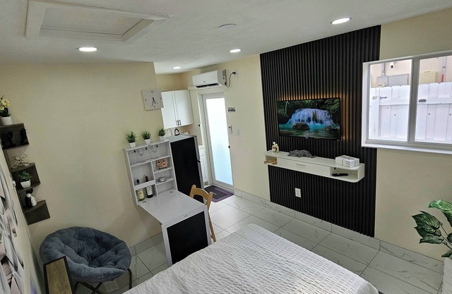 Beautiful Studio Private Access