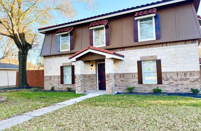 Beautiful and Convenient Ranch Style Home!