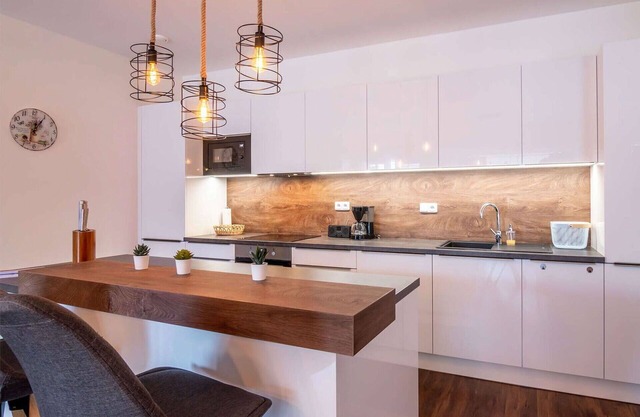 Hermoso apartamento para 5 personas con WIFI, TV, terraza y mascotas permitida