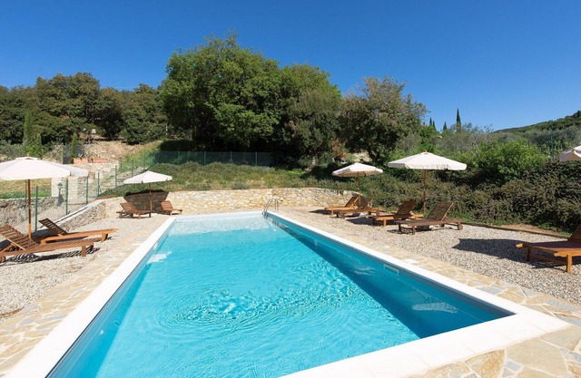 Precioso apartamento para 5 personas con A/C, WIFI, piscina, TV, patio y vista panorámica