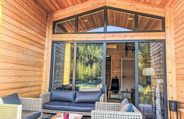 Acogedor apartamento en villa para 5 personas con A/C, TV, terraza y mascotas permitida