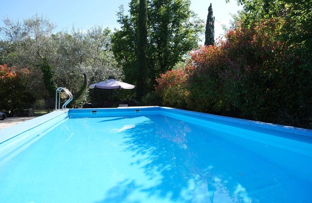 Hermoso apartamento en villa para 4 personas con piscina, terraza y mascotas permitida