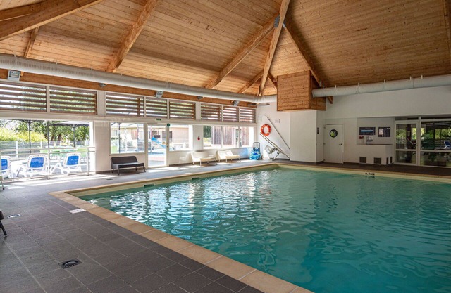 Bonito apartamento en villa con piscina, internet, TV, terraza y mascotas permitida
