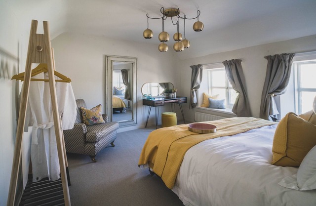 Beautiful barn conversion; cosy quality in this romantic Lincolnshire retreat.