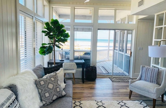 Beautiful Beachfront 4 Bedroom Home