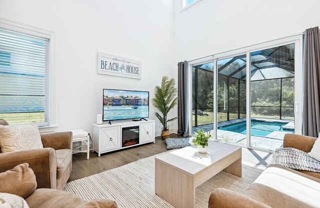 Beautiful Beach House w/ Private Pool & Lanai + BBQ Grills | Pet‑Friendly 🌴