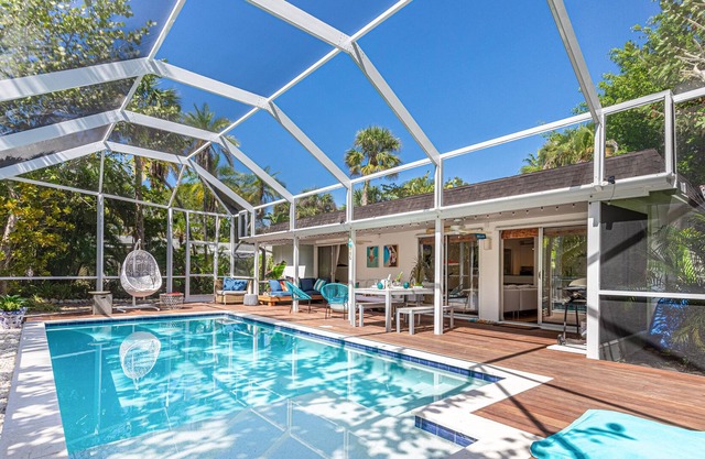 Beautiful Cottage Canal Front&Boat Dock