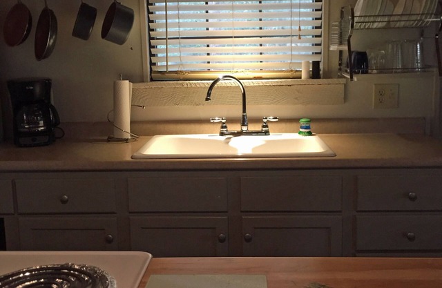 Hermosa, Dog Friendly Log Cabin! Menos de 5 minutos de Fall Creek Falls SP