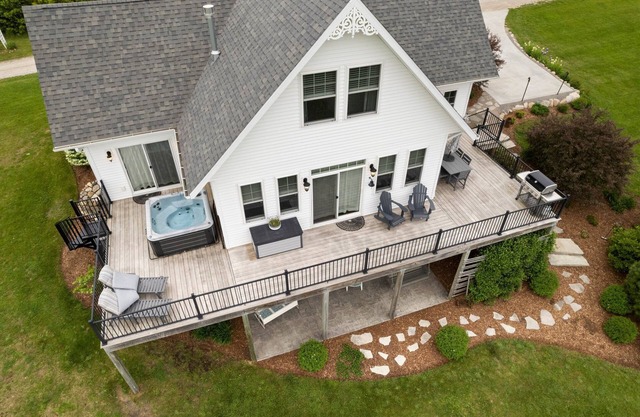 Nueva casa de campo moderna a minutos del centro de Traverse City - Pets Ok