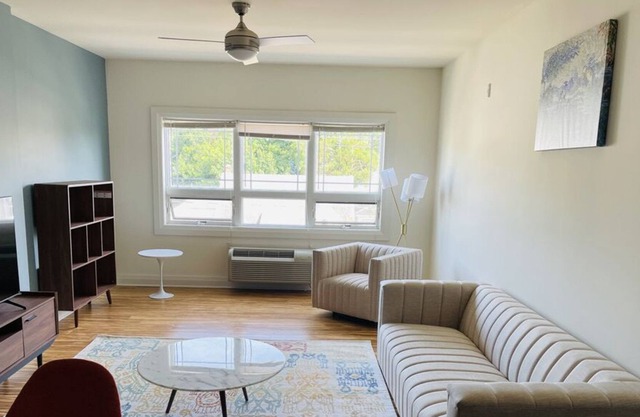 Beautiful Fully-Furnished 1BR Apartment