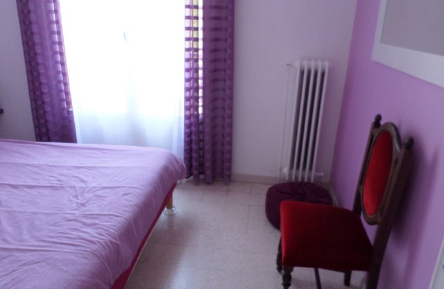 HERMOSA AMUEBLADO APARTAMENTO TIPO T3 / 4 EN RESIDENCIA PRIVADA CON PARQUE