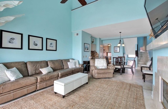 ¡Toques de diseñador en todo este hermoso condominio!