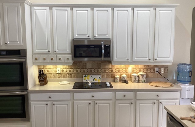 Beautiful heated pool property, close to downtown Sarasota and beaches