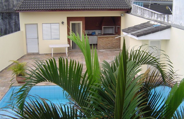 hermosa casa de alto nivel