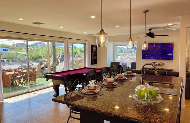 Beautiful hilltop retreat in Arizona! 3-beds, 2-and-a-half-baths.