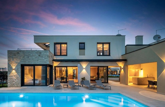 Hermosa casa en Brtonigla