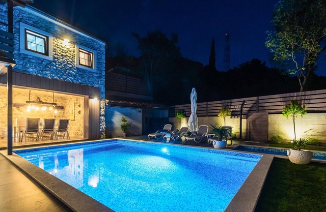 Hermosa casa en Tribalj