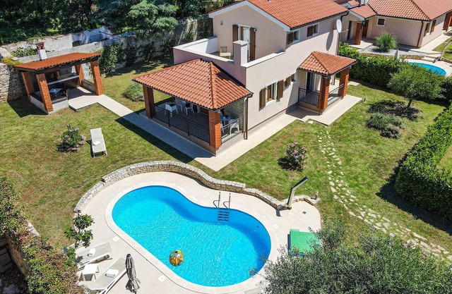 Hermosa casa en Visnjan