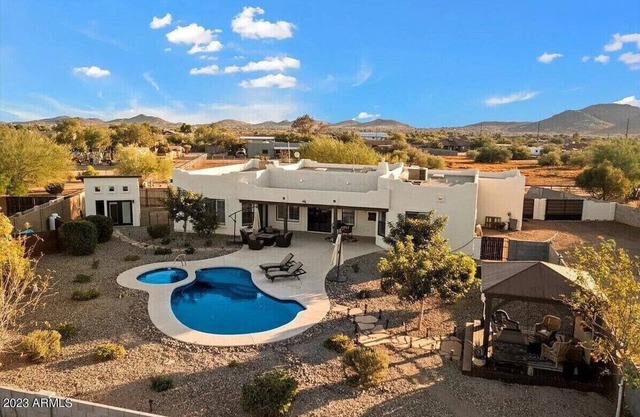 Beautiful home nestled in Desert Hills
