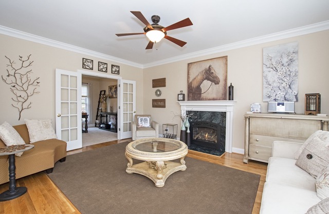 *** Nuevo listado *** Casa personalizada en más de 5 acres