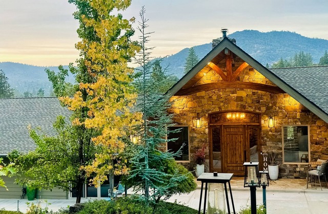 Beautiful home with playground, pond, foosball, & stainless steel appliances