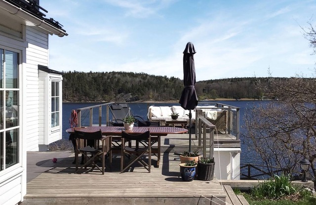 Alojamiento de 3 habitaciones en Stocksund